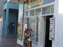 Warnes Repuestos NOA