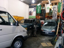 Colocación de Cristales para el Automotor- Warnes Repuestos NOA